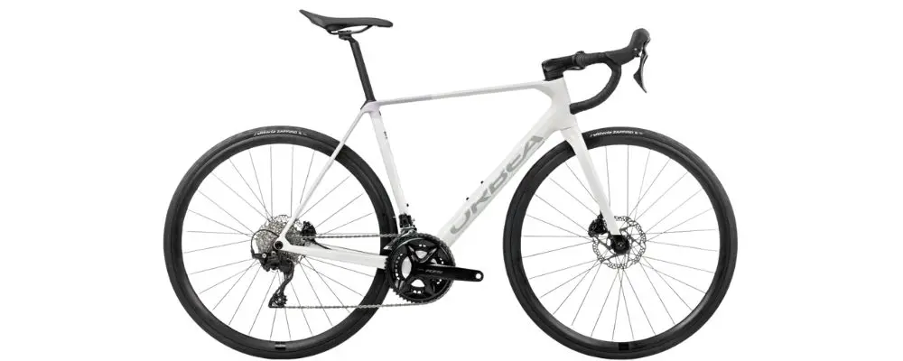 Vélo de route Orbea Orca M30 2026 carbone polyvalent avec Shimano 105 2x12